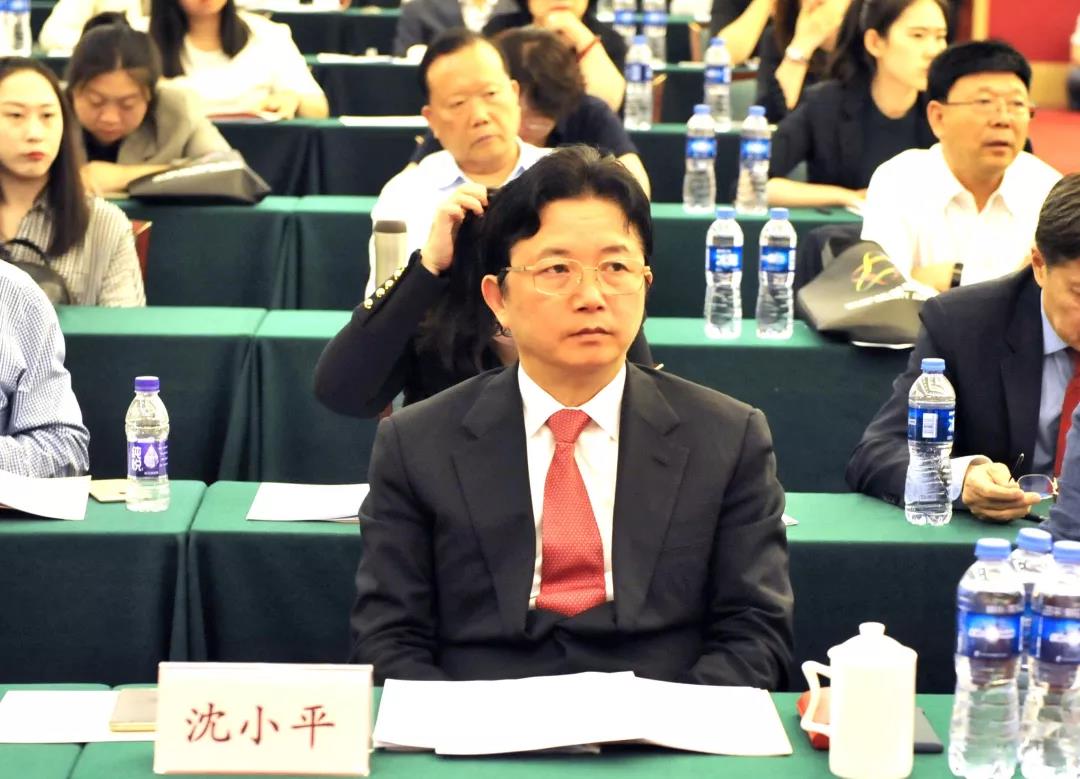 ed1f2cbf593a92a5bb03255481f466b3 6